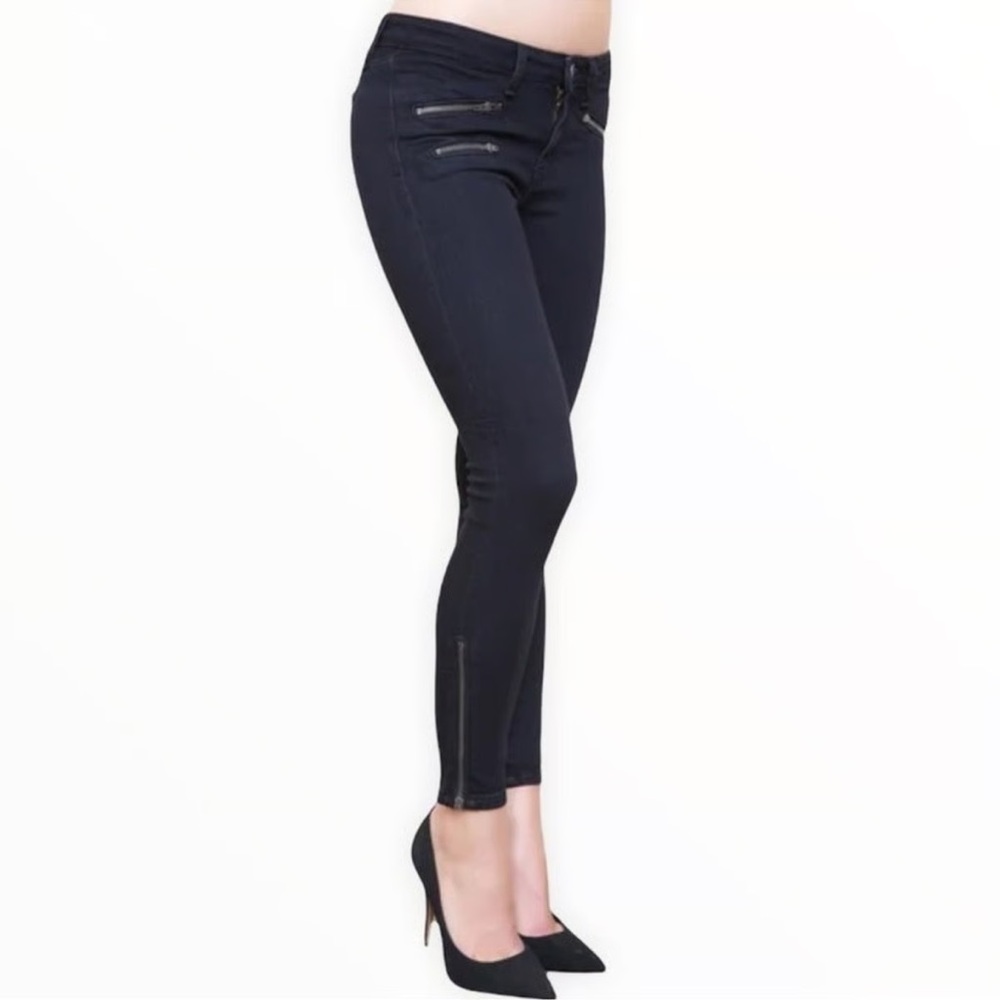 EUC Pistola Skinny Zipper Hem Jeans